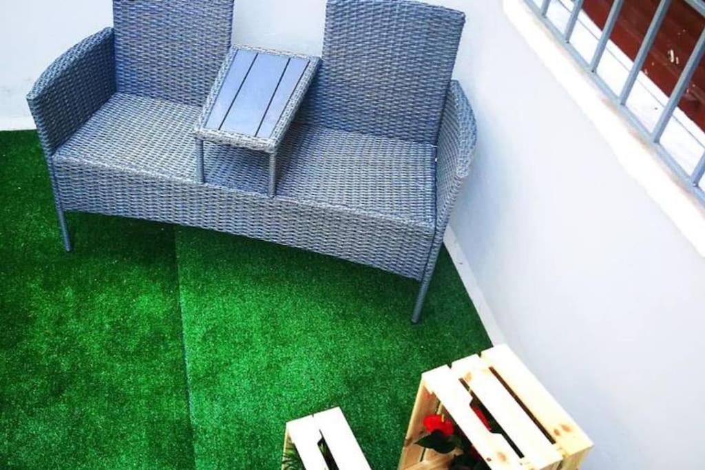 Apartment With Private Patio Atény Exteriér fotografie
